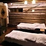 120 Yrs. Old Log House In Centre 库奥皮奥