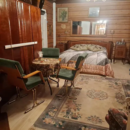 120 Yrs. Old Log House In Centre Privatunterkunft