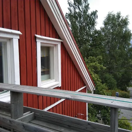 120 Yrs. Old Log House In Centre Homestay Kuopio