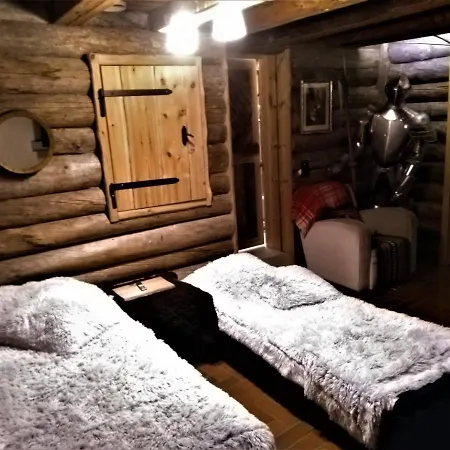 120 Yrs. Old Log House In Centre Privatunterkunft